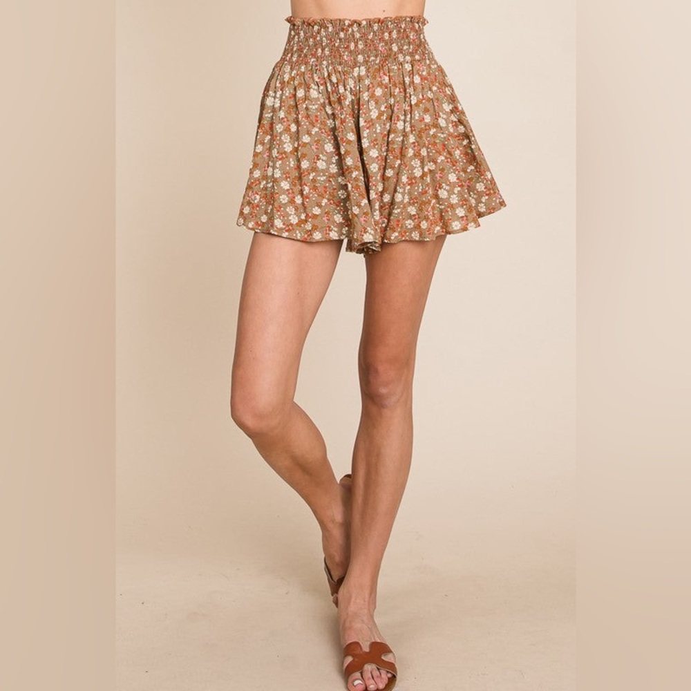 BUCKETLIST FLORAL PRINT SHORTS